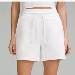 45. 2024 Lululemon Scuba High-Rise Short 5"